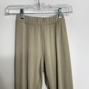 Alo Ribbed High Waist 7/8 Blissful Legging Womens Gravel Size XXS thumbnail 6