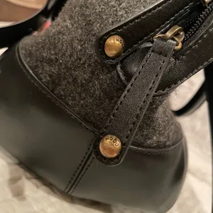 HOBO Handbag Unique Felt/Leather Combo Style Bag thumbnail 4