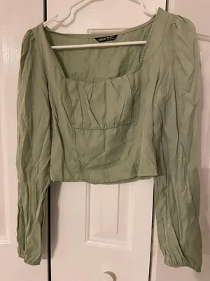 Long Sleeve Crop Top thumbnail 3