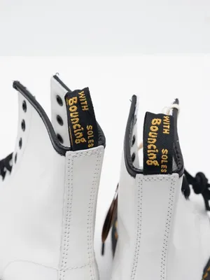 Dr Martens White Leather Combat‎ Boots Size 6 thumbnail 11