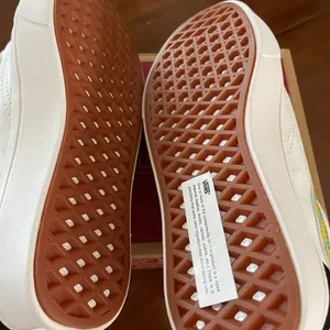 New vans women shoes size 5.5 thumbnail 3