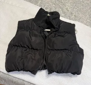 Cropped puffer vest Black thumbnail 1