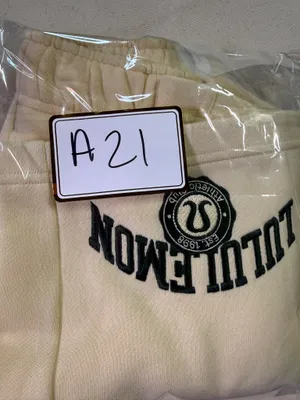 Lululemon Oversized Scuba Shorts size XXS thumbnail 10