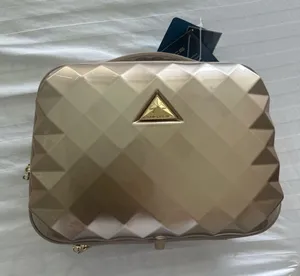 Luxurious Tan Travel Bag for Women thumbnail 1