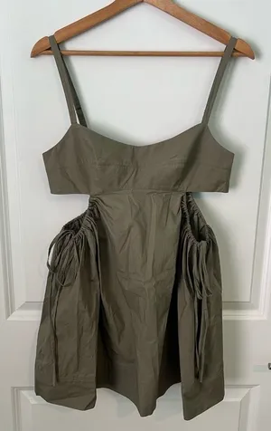 L'ACADEMIE‎ Edita Dress in Olive size Small thumbnail 1