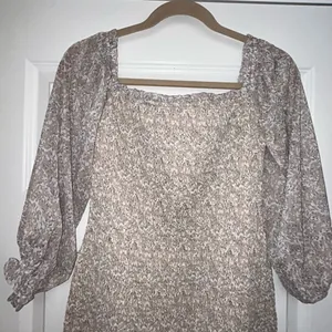 New, Worth Collective Cameron Smocked Ruffle Midi Dress Size M thumbnail 5