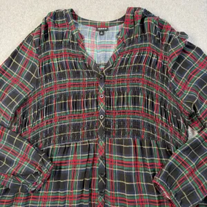Torrid Womens Plus Size 2 (2X) Black Red Green Plaid Smocked Blouse Top High Low thumbnail 3