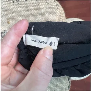 Elegant Black Strapless Camisole thumbnail 7