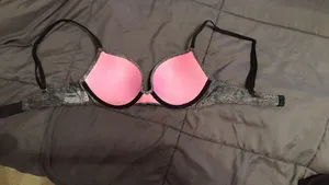 PINK VS Bra thumbnail 2