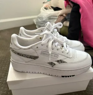 Reebok Women’s thumbnail 1