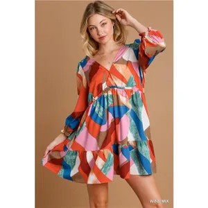 ✨NWT Umgee Abstract V-Neck Tiered Printed Dress‎ thumbnail 2