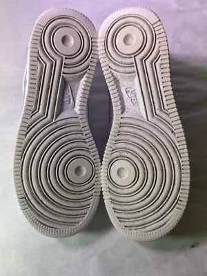 Nike White Low-Top Leather Sneakers thumbnail 8