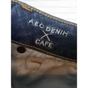 American Eagle Women's 2 Midi Rolled Hem Jean Shorts Super Stretch‎ Denim Café thumbnail 6