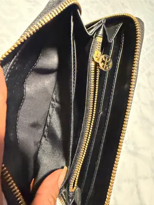 Tory Burch Black Patent Embossed Zip Around Wallet thumbnail 5