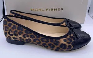 Marc Fisher Jodi ballet flats soft animal print fabric, leather cap toe Size 5 thumbnail 9
