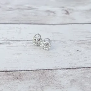 Vintage Stud Earrings Dainty Faux Pearl Purse thumbnail 2