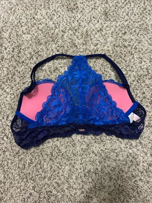 PINK Victoria's Secret Bra thumbnail 2