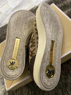 Michael Kors Womans MK Monogram City Sneakers Tennis Shoes Mocha Size 7 M Womens thumbnail 7