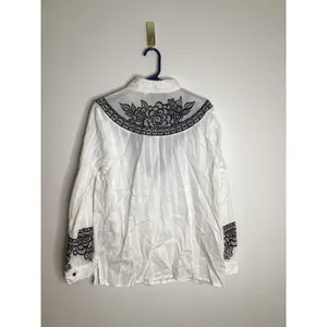 Bob Mackie Button Down Shirt Womens L White Excellent Floral Embroidery Western thumbnail 4