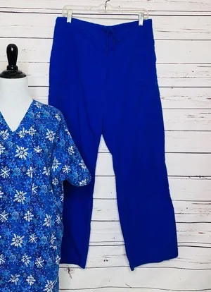Scrubstar Blue Winter Snowflakes Medical Scrubs Set Size Medium Scrub Top & Pants thumbnail 15