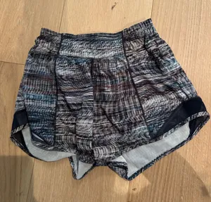 Lululemon Women's Patterned Hotty Hot Shorts - Blue Multicolor thumbnail 1