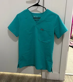 FIGS Oasis Scrub Top thumbnail 1