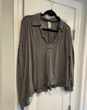 We The Free Free People Size M Gray Rush Hour Peasant Blouse Raw Hem Linen Long Sleeve thumbnail 3