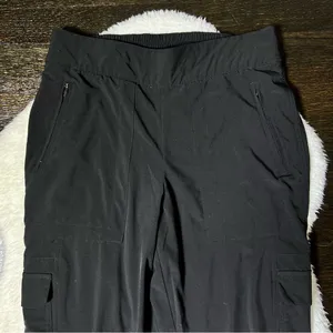 Athleta Chelsea Cargo Lined Jogger Pant in Black thumbnail 4