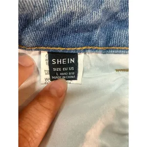 SHEIN Light Blue Boyfriend Jeans with Abstract Line-Face Print thumbnail 7