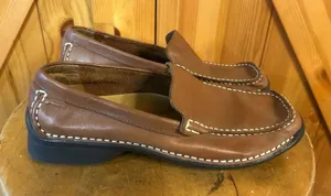 Thom McAn Size 7 Women Leather Shoes Slip on Flat Heel Comfort Loafers thumbnail 1