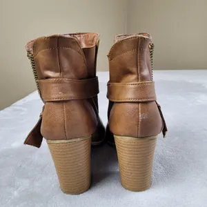 Not Rated Women's Ankle Boots Brown Pull On Buckle Size 9 thumbnail 4