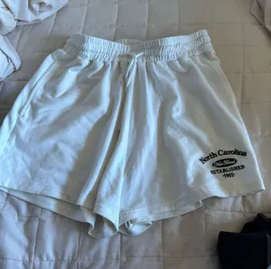 Dazy Shorts Size L thumbnail 1