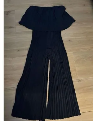 NEW Off Shoulder Strapless Pleated Wide Leg Palazzo Pants Jumpsuit L thumbnail 1
