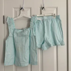 Few Moda kourt Aura Two-Piece Pajama Set -‎ Size M - Mint Stripe - NWT thumbnail 7