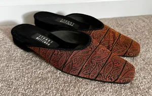 Stuart Weitzman Women's Jacquard Paisley Shoes thumbnail 1