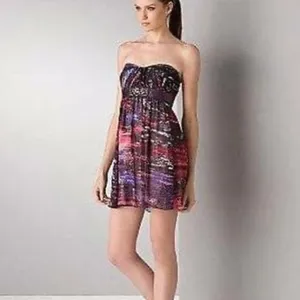 BCBG Max Azria Azaeleacom Cocktail Dress‎ size 10 (fits like 6) thumbnail 4