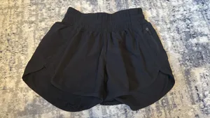 Lululemon Shorts thumbnail 1