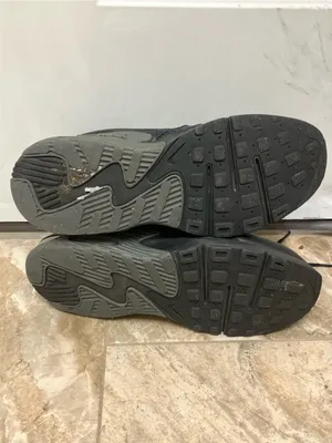 Nike Air Max Excee Women's Size 7.5 Black Sneakers CD5432-101 thumbnail 8