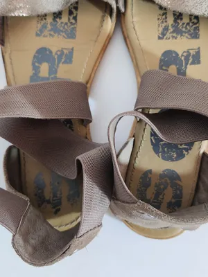 Sorel Ella Brown and Gold Slip On Sandals Leather and Elastic Straps Size 9.5 thumbnail 6