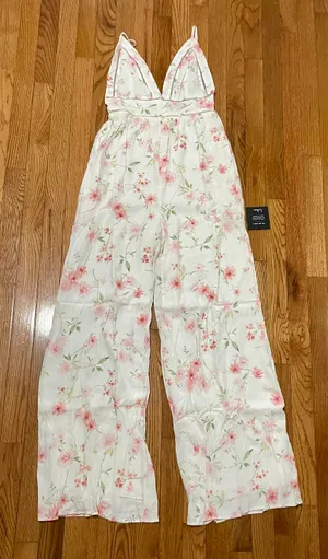 New With Tags Lulu’s Darling Blooms Ivory Floral Print Wide-Leg Jumpsuit XS thumbnail 6