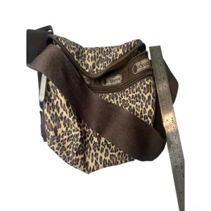 Vintage LeSportsac Leopard Print Fanny Pack Y2K Belt Bag Waist Sack Festival thumbnail 10