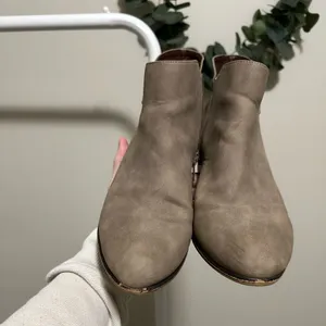 Taupe Booties with Zipper Details and Zipper Closure size 8 thumbnail 3