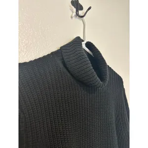 L.L. Bean Vintage Women's Size Small Black Chunky Rib Knit Turtleneck Sweater thumbnail 3
