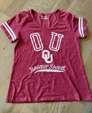 Oklahoma Sooners Women's Garnet V-Neck Tee - OU Boomer Sooner Sz Large thumbnail 1