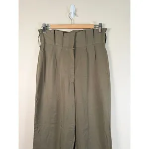 Tularosa Olive Green High Waisted Pleated Tapered Lyocell Pants Sz M thumbnail 3