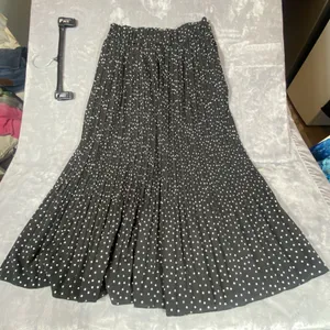 Exlura Pleated Skirt Large Black Polka Dot Maxi Stretchy Swing‎ Flowy Feminine thumbnail 5