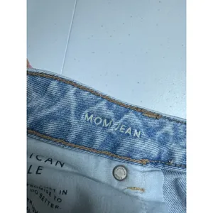 American Eagle Strigid Mom‎ Jeans Womens Sz 14 Short High Waisted Light Wash thumbnail 7