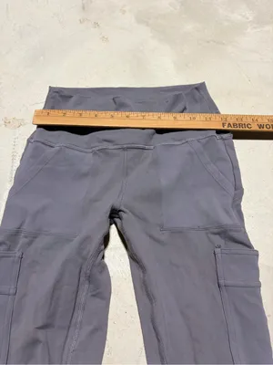 Alo yoga cargo Leggings small thumbnail 5