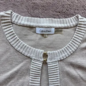 Calvin Klein Womens Beige Bell Sleeve Cropped Cardigan Sweater Size Large thumbnail 3