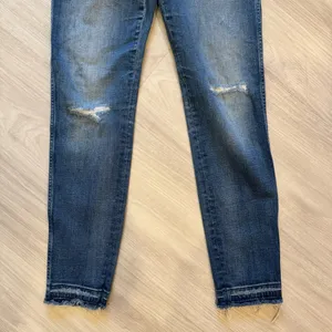 Madewell 9" High Rise Skinny Jeans size 27 medium wash blue jeans thumbnail 4